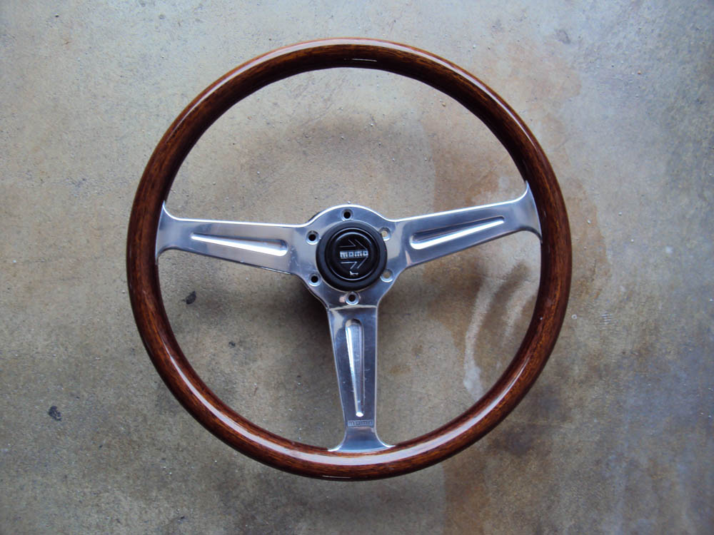 Index of /images/for_sale/MOMO_Classic_Vintage_Steering_Wheel_365mm_030714
