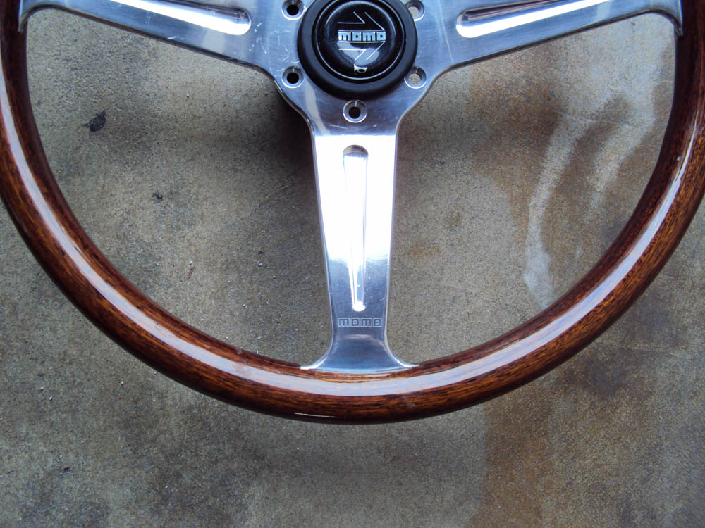 Index of /images/for_sale/MOMO_Classic_Vintage_Steering_Wheel_365mm_030714