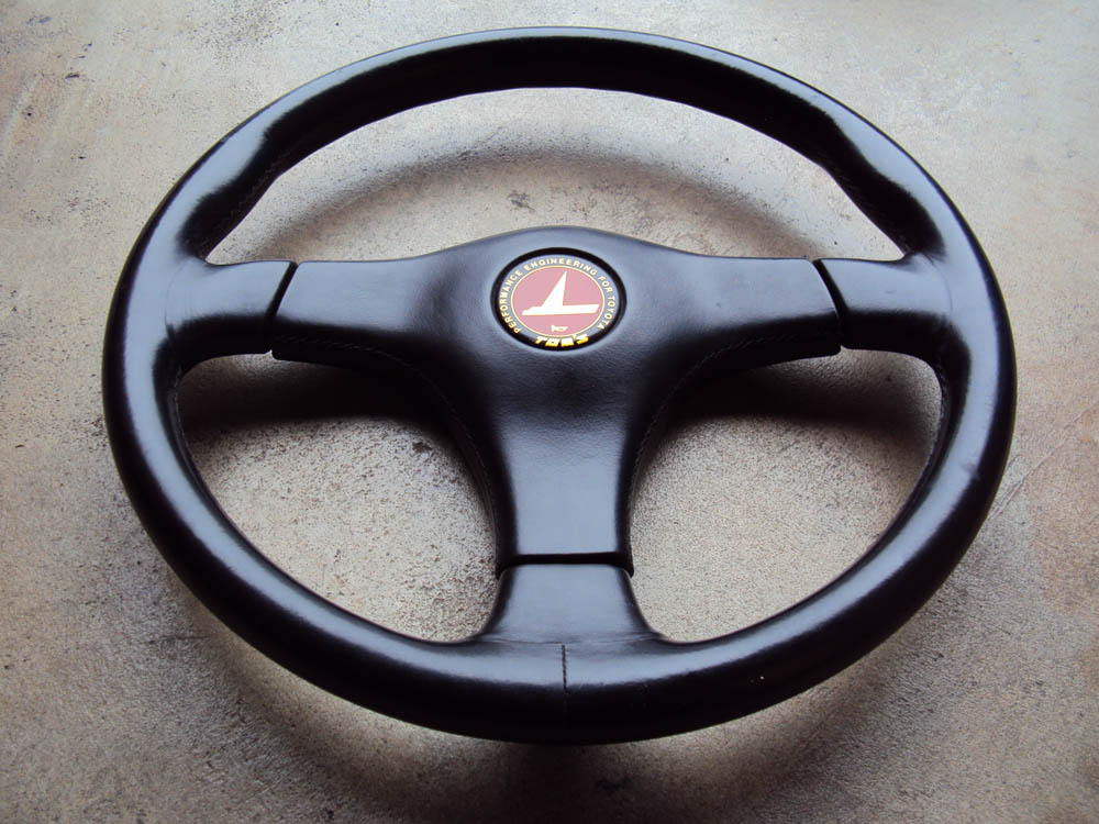 Index of /images/for_sale/Toms_Nardi_Steering_Wheel_Leather_360mm