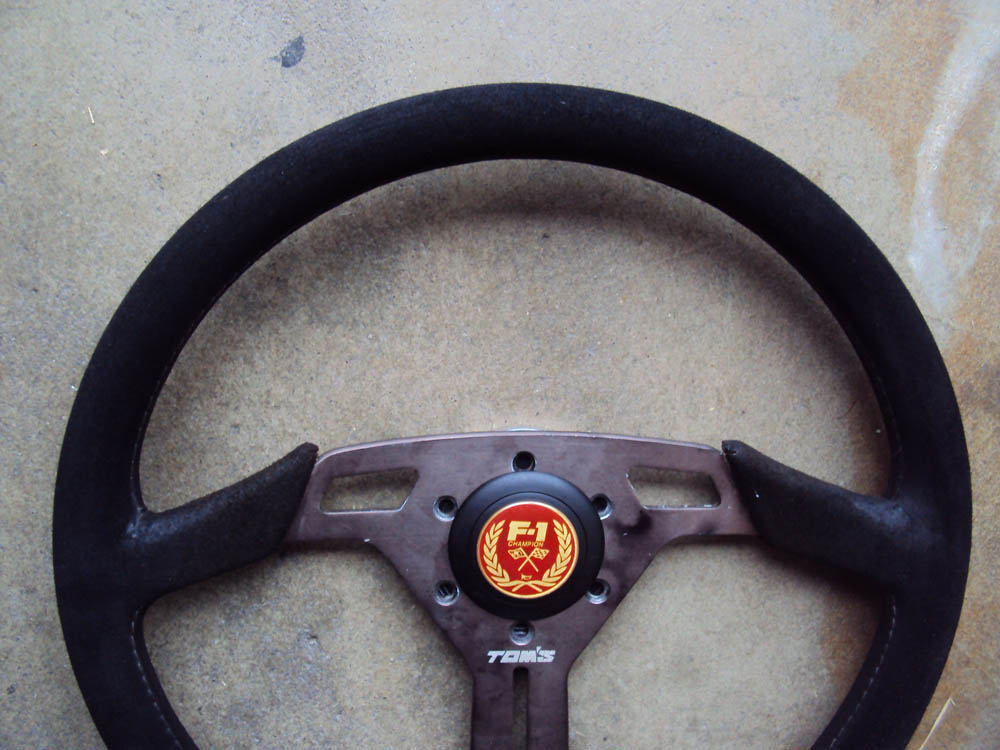 Index of /images/for_sale/Toms_Suede_Gunmetal_350mm_Steering_Wheel