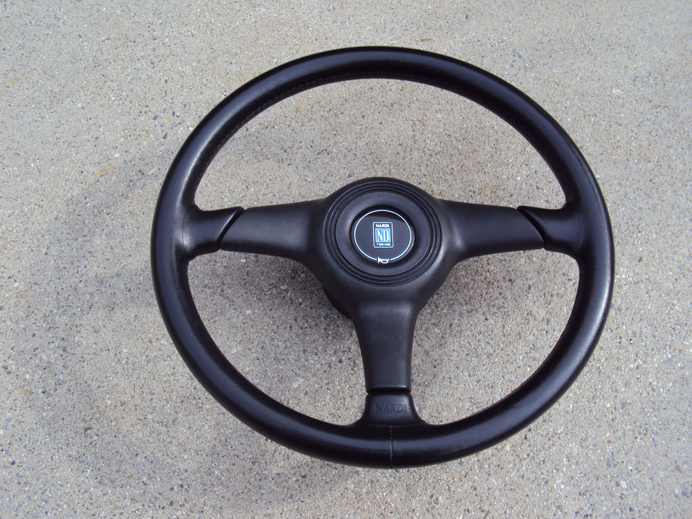 nardi_s-limited_steering_%20wheel_mazda_miata_01.jpg