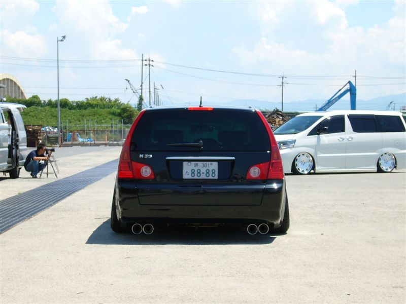 JDM Nissan Stagea on 20