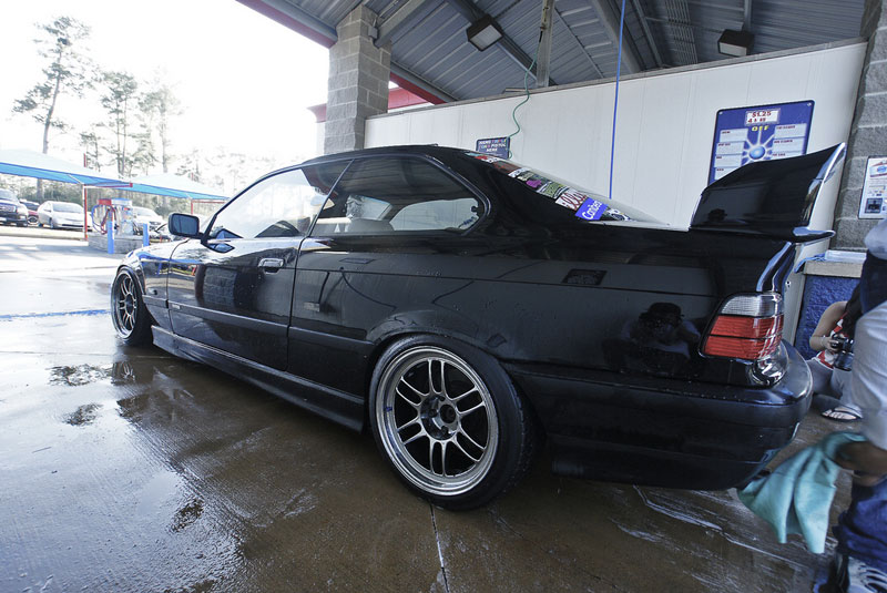 BMW E36 325is Slammed on Enkei RPF1 03. 