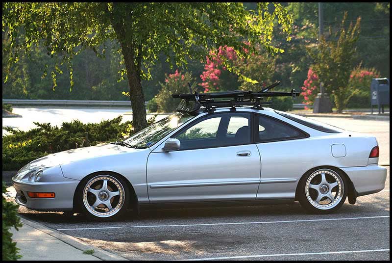 Racing Hart Type-C Tracer on DC Acura Integra