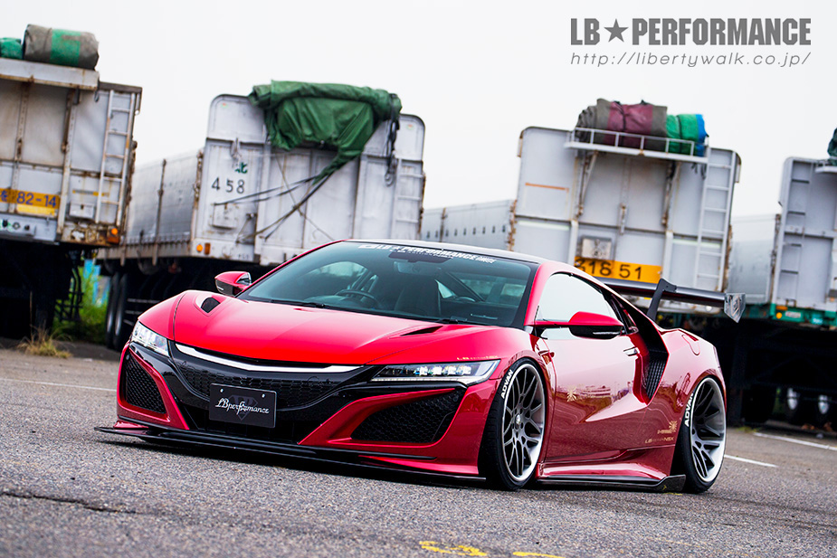 The rear end of the Liberty Walk Ver.1 Body Kit for Honda / Acura NSX looks perfect